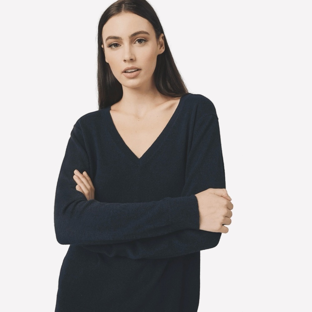 EUC DSTLD Black 100% Cashmere V-neck Sweater XS​​​​